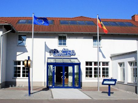 Hotel & Restaurant Am Wariner See Hotel & Restaurant Am Wariner See