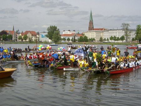 Drachenbootsport in Schwerin Drachenbootsport in Schwerin