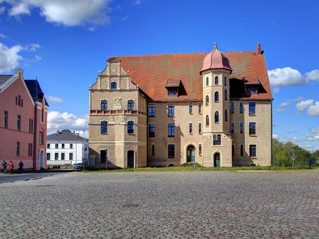 Schloss Bützow | © Falko Sieker - stock.adobe.com Schloss Bützow