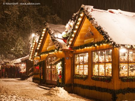 Mecklenburger Adventsmarkt / Weihnachtsmarkt | © NikonSteff - stock.adobe.com Mecklenburger Adventsmarkt / Weihnachtsmarkt