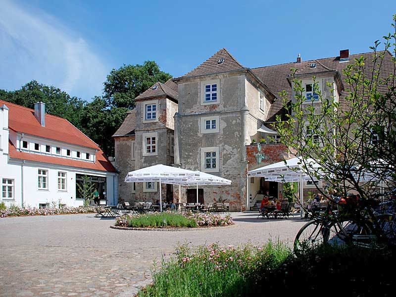Hotel Wasserschloss Mellenthin Hotel Wasserschloss Mellenthin