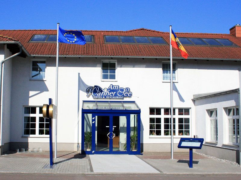 Hotel & Restaurant Am Wariner See Hotel & Restaurant Am Wariner See